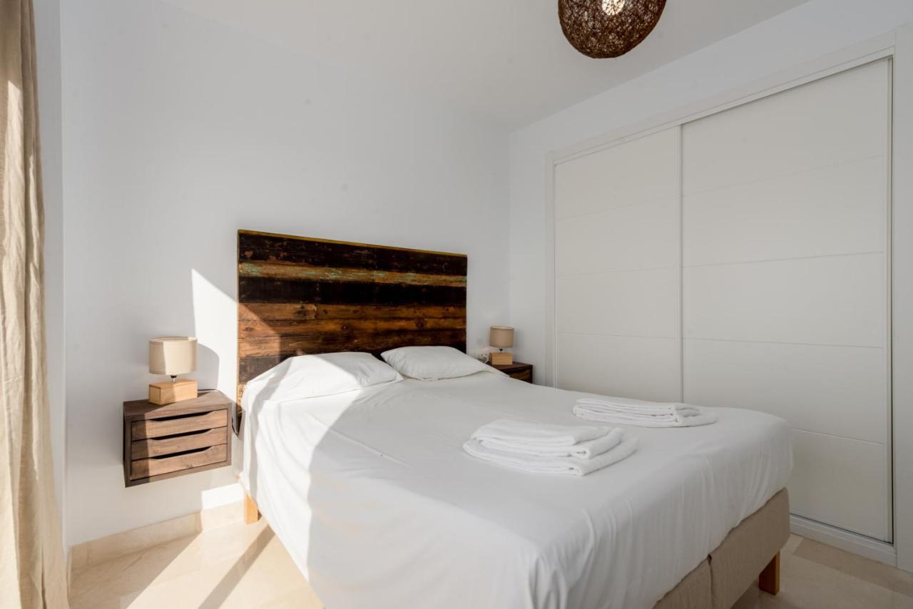 Lotus 2401 - Beautiful Apartment With Pool & Sea View كاساريس المظهر الخارجي الصورة