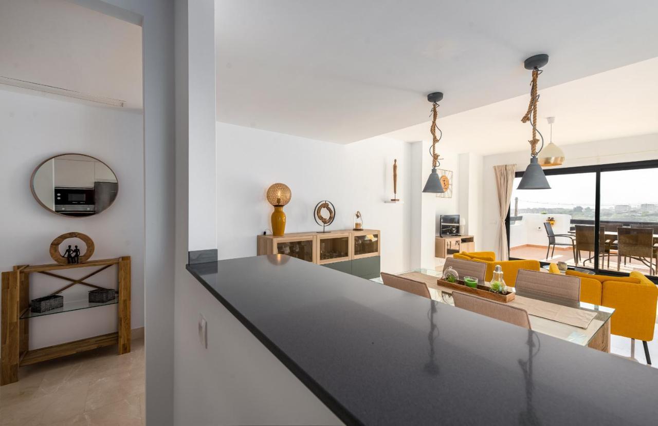 Lotus 2401 - Beautiful Apartment With Pool & Sea View كاساريس المظهر الخارجي الصورة